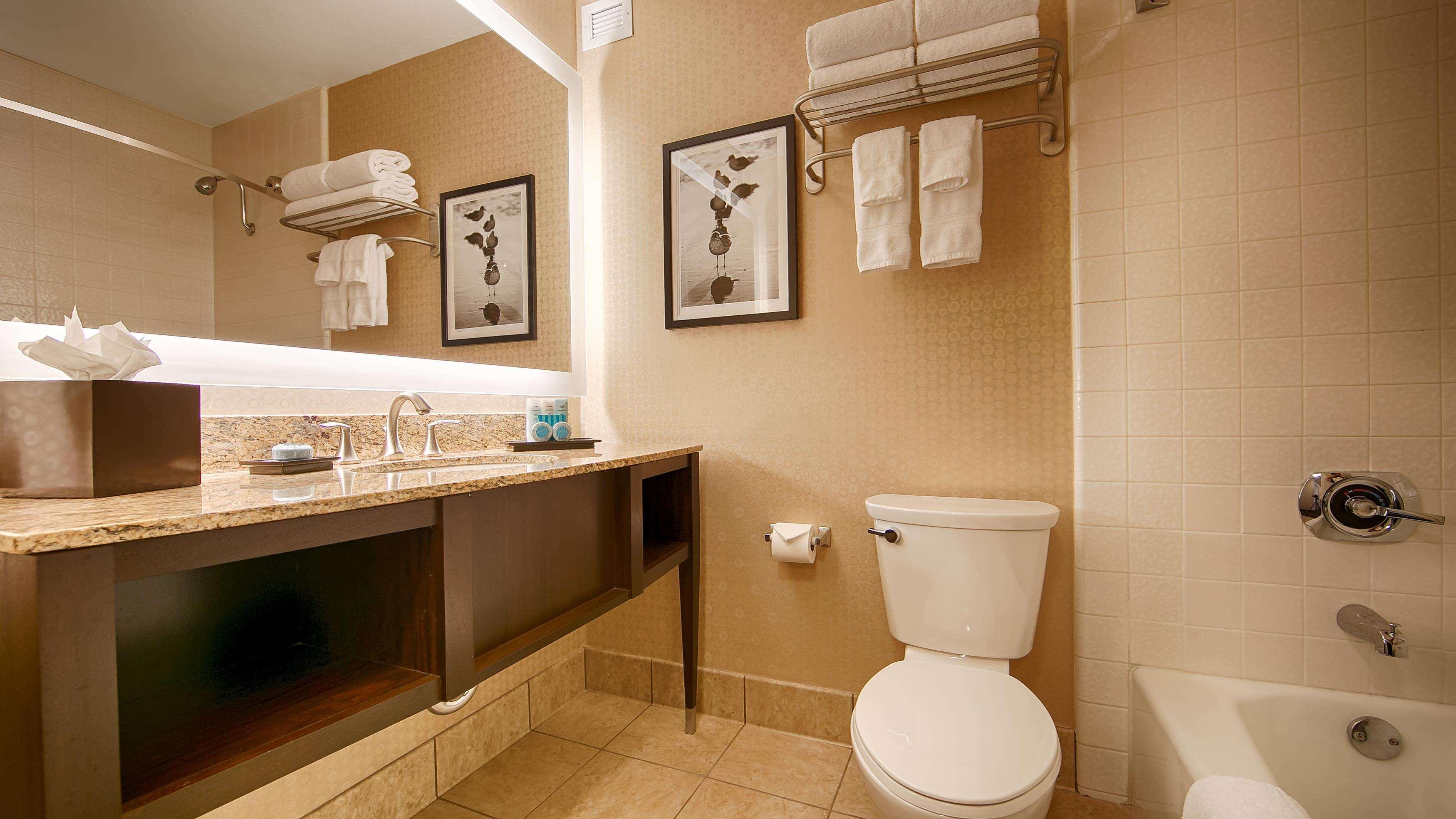 Best Western Plus Suites Hotel Coronado Island Екстер'єр фото
