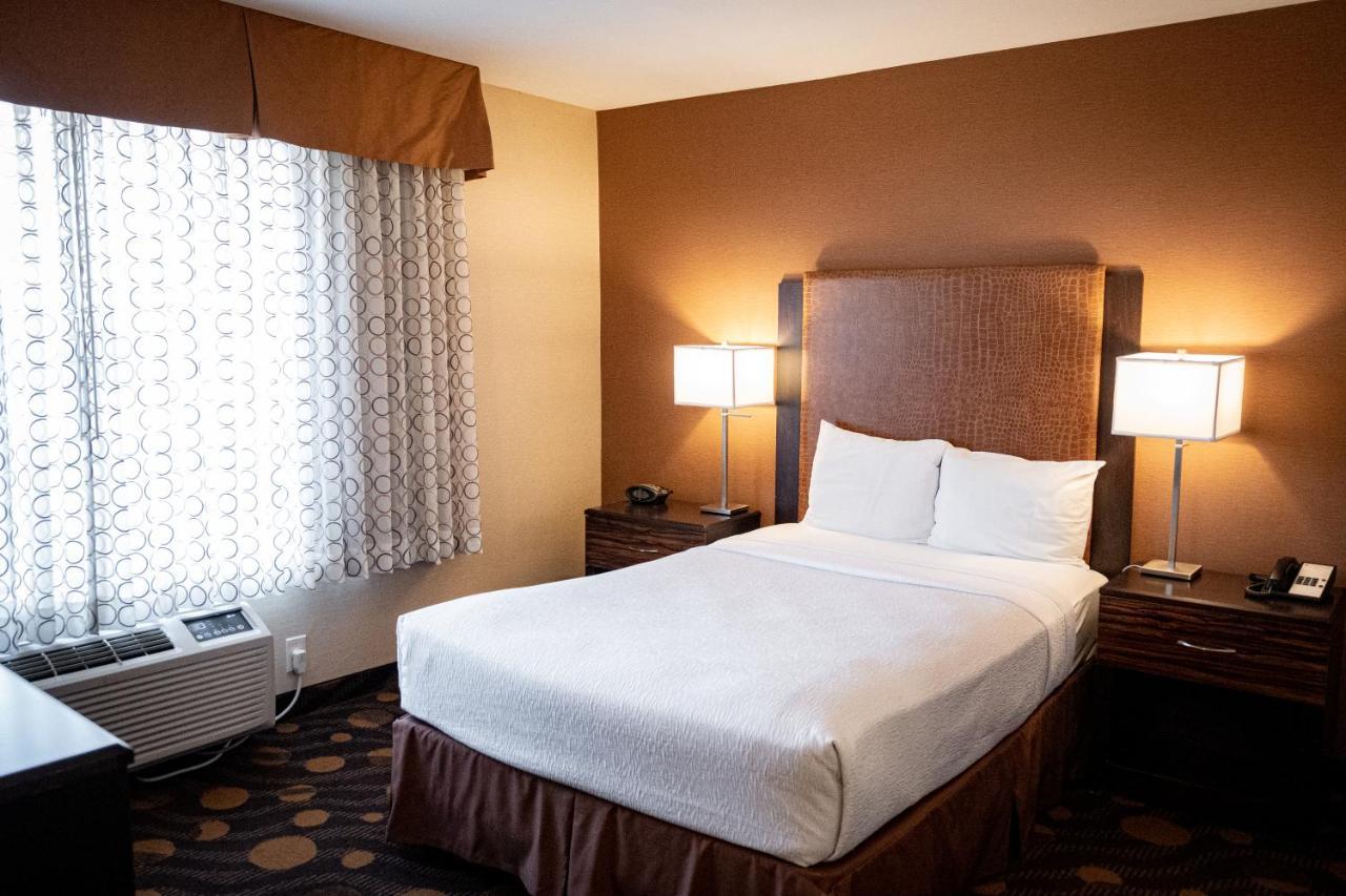 Best Western Plus Suites Hotel Coronado Island Екстер'єр фото