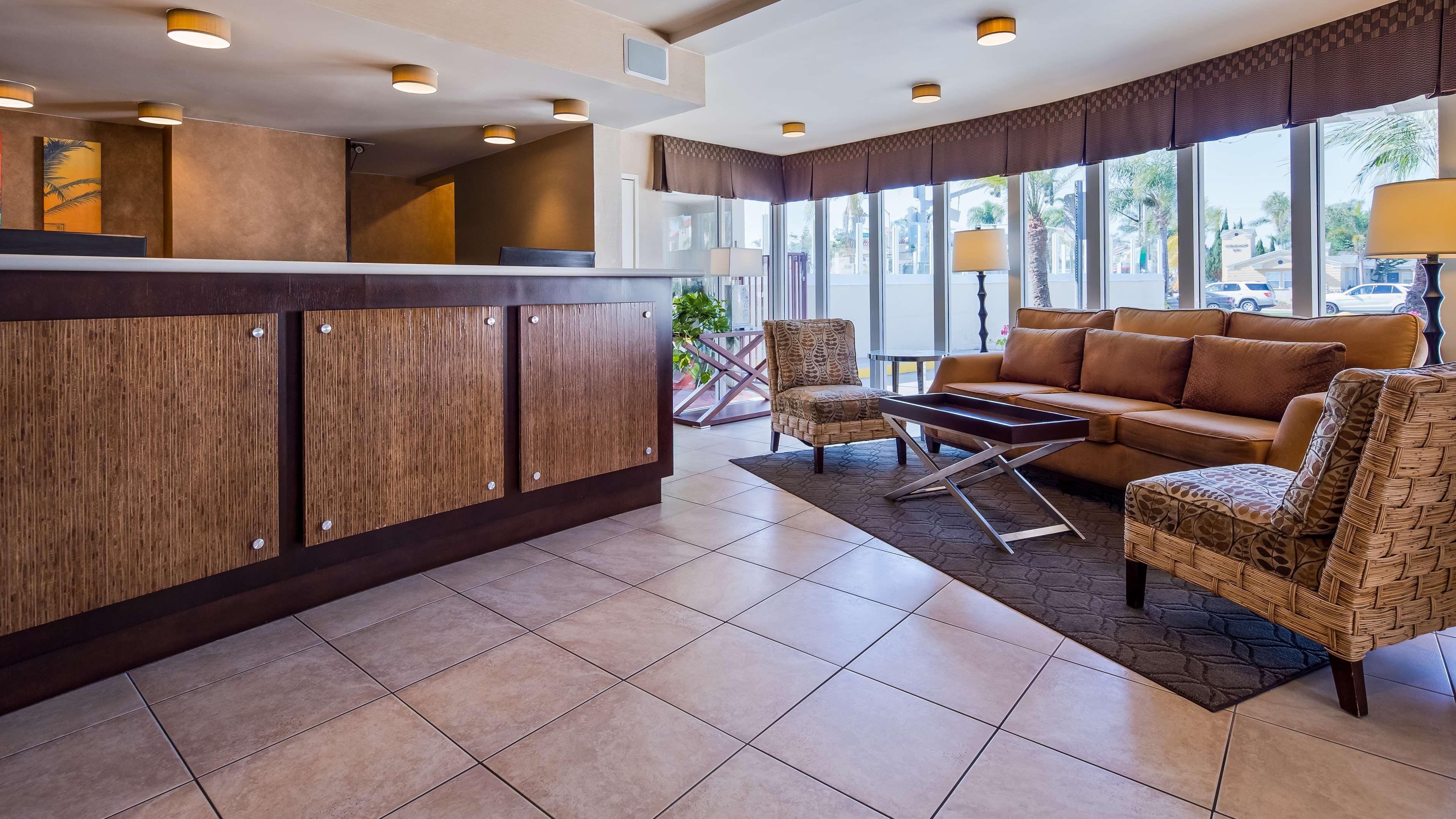 Best Western Plus Suites Hotel Coronado Island Екстер'єр фото