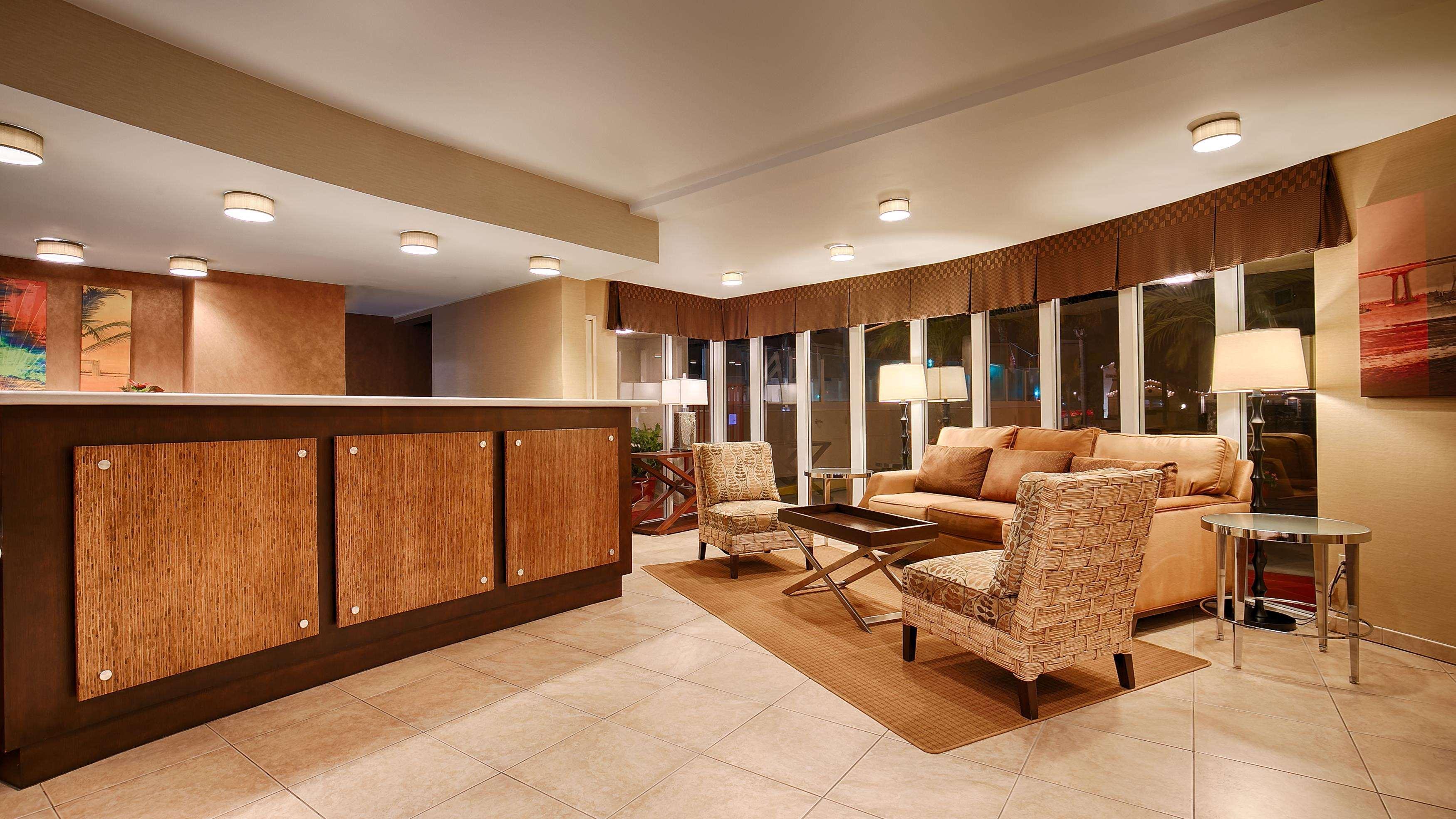 Best Western Plus Suites Hotel Coronado Island Екстер'єр фото