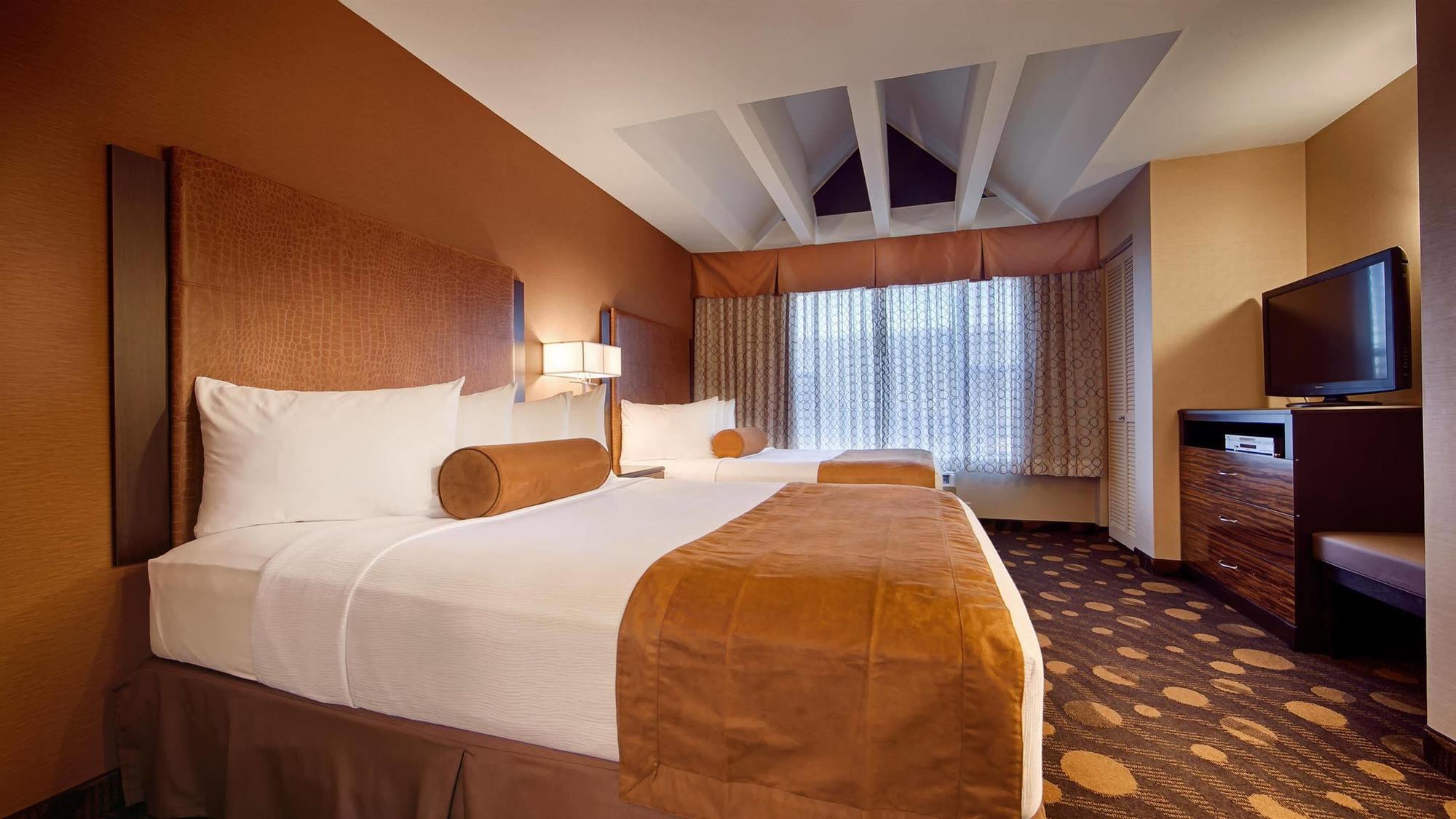 Best Western Plus Suites Hotel Coronado Island Екстер'єр фото