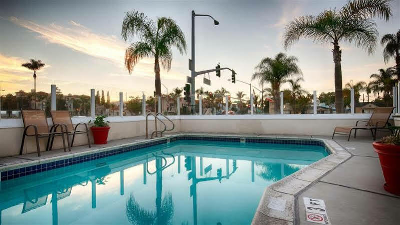 Best Western Plus Suites Hotel Coronado Island Екстер'єр фото